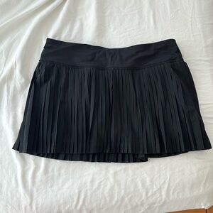 lululemon pleated tennis skirt, black